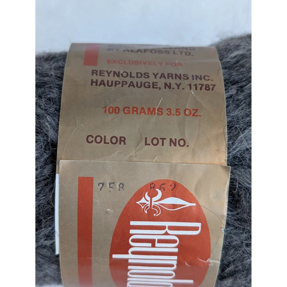 Reynolds lopi yarn